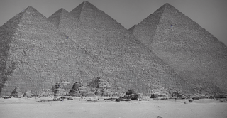 00086-12-the_great_pyramid_with_a_giant_UFO_flying_over_it.png